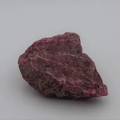 Rhodonite 104,4g raw mineral Brazil