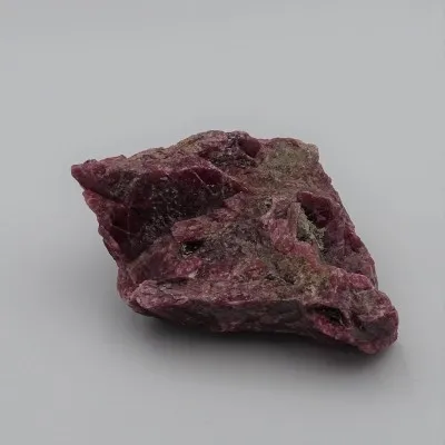 Rhodonite 105,9g raw mineral Brazil