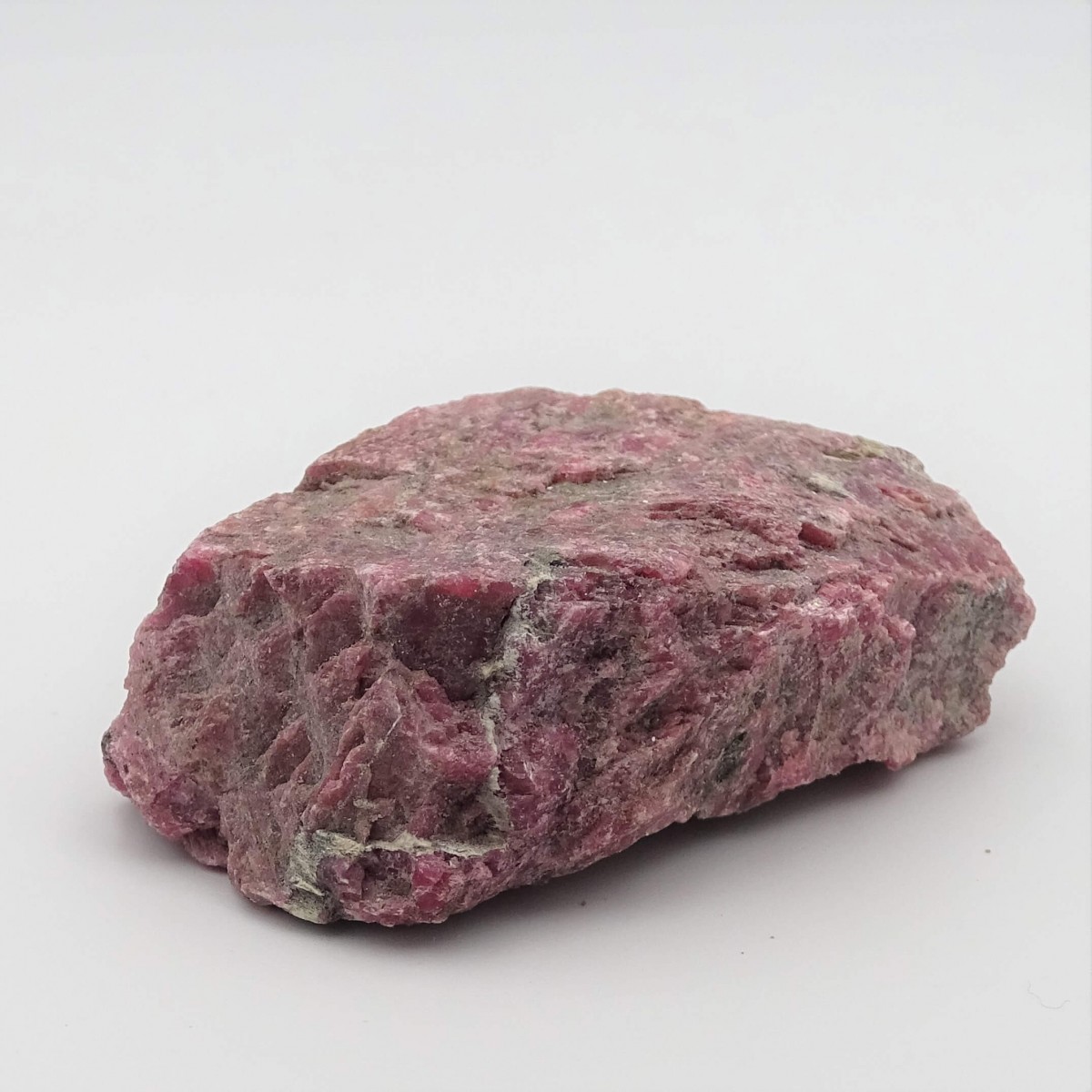 Rhodonite 105,5g raw mineral Brazil