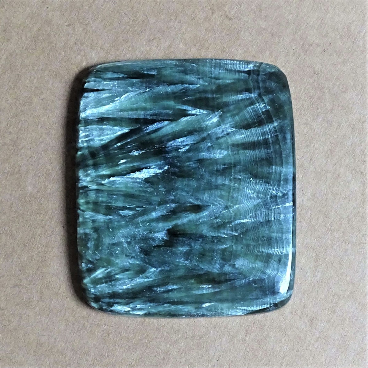 Seraphinite cabochon 27,7g Russia