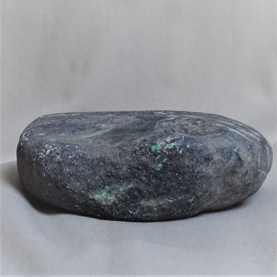 Jade nugget 2,5 kg Burma (Myanmar)