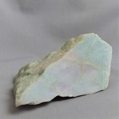 Jade raw mineral 813g Burma (Myanmar)
