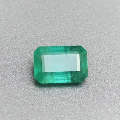 Natural cut emerald 2,54 ct, Zambia