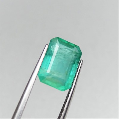 Natural cut emerald 2,54 ct, Zambia