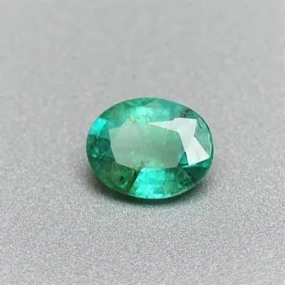 Smaragd přírodní broušený 1,76 ct, Zambie