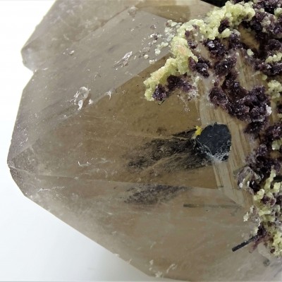Smoky quartz with tourmaline blue 525 grams, Brazil