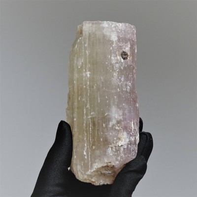 Hiddenite natural crystal 488g, Afghanistan