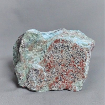 Larimar přírodní surový minerál 1353g, Dominikánská republika