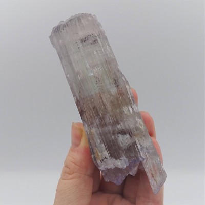 Kunzite natural, very rare color of the crystal 225g, Afghanistan