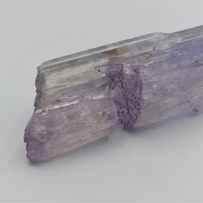 Kunzit natürlich, sehr seltene Kristallfarbe, 275g, Afghanistan