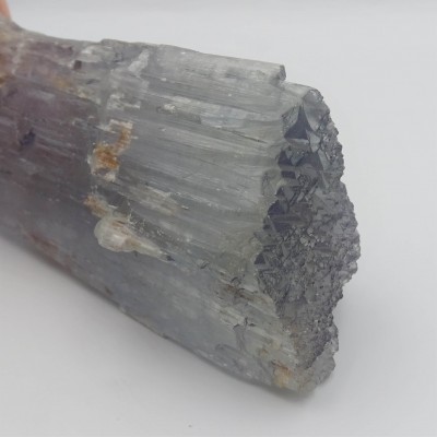 Kunzit přírodní, velmi vzácná barva krystalu 632g, Afganistán