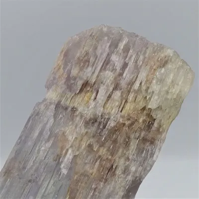 Kunzit natürlich, sehr seltene Kristallfarbe, 632g, Afghanistan