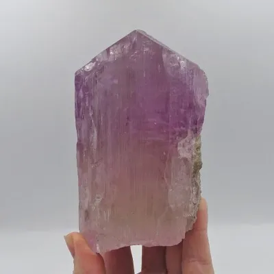 Kunzit natürlich, sehr seltene Kristallfarbe, 836g, Afghanistan