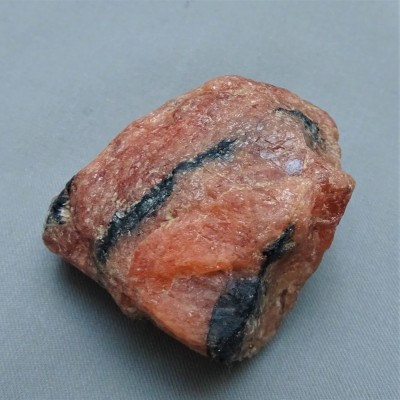 Triplite raw mineral 159,3g, Pakistan