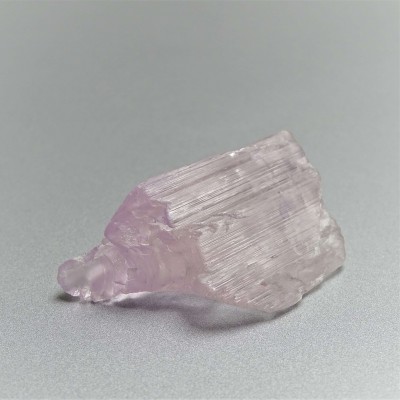 Kunzit přírodní krystal 18,9g, Afganistán