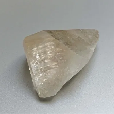 Topaz natural crystal 105.2g, Pakistan