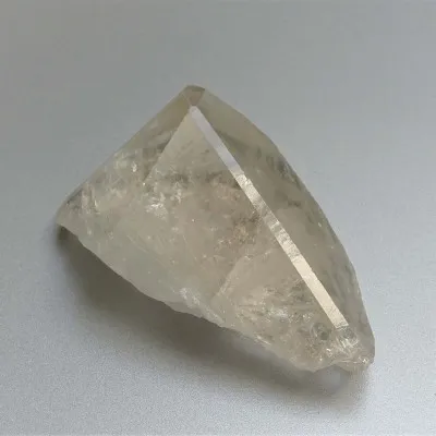 Topaz natural crystal 105.2g, Pakistan