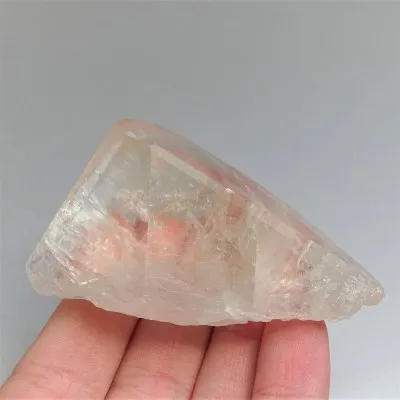 Topaz natural crystal 105.2g, Pakistan