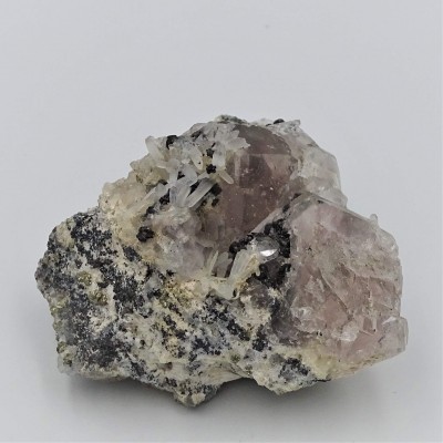Fluorit kombinace s pyritem a galenitem 105g, Peru