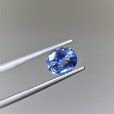 Sapphire blue 1.60 ct Sri Lanka GIA certificate