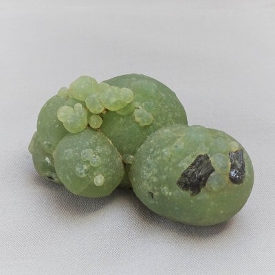 Prehnite natural mineral 274g, Mali