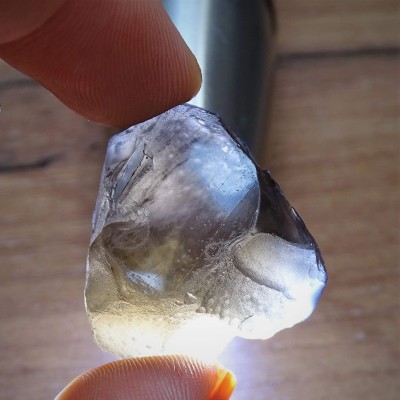 Columbianite volcanic glass 13.8g, Colombia