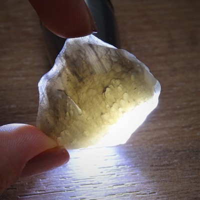 Columbianite volcanic glass 15.2g, Colombia