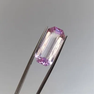 Naturgeschliffener Kunzit in Top-Qualität 16,16ct, Afghanistan