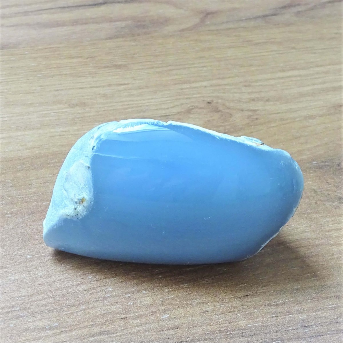 Chalcedony blue natural polished 281g, Turkey