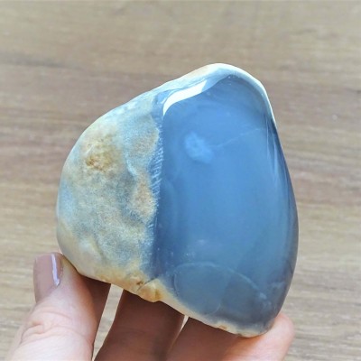 Chalcedony blue natural polished 302g, Turkey