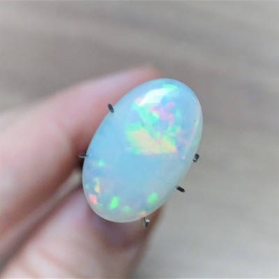 Ethiopian opal cabochon 5ct, Ethiopia