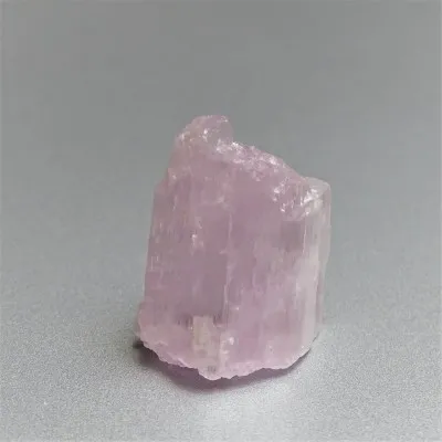 Kunzit přírodní krystal 18g, Afganistán