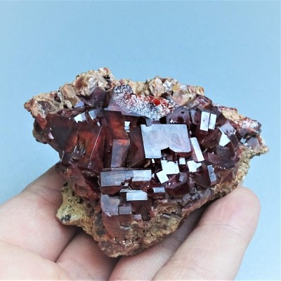 Vanadinite mineral 193g, Morocco