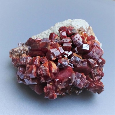 Vanadinit minerál 455g, Maroko