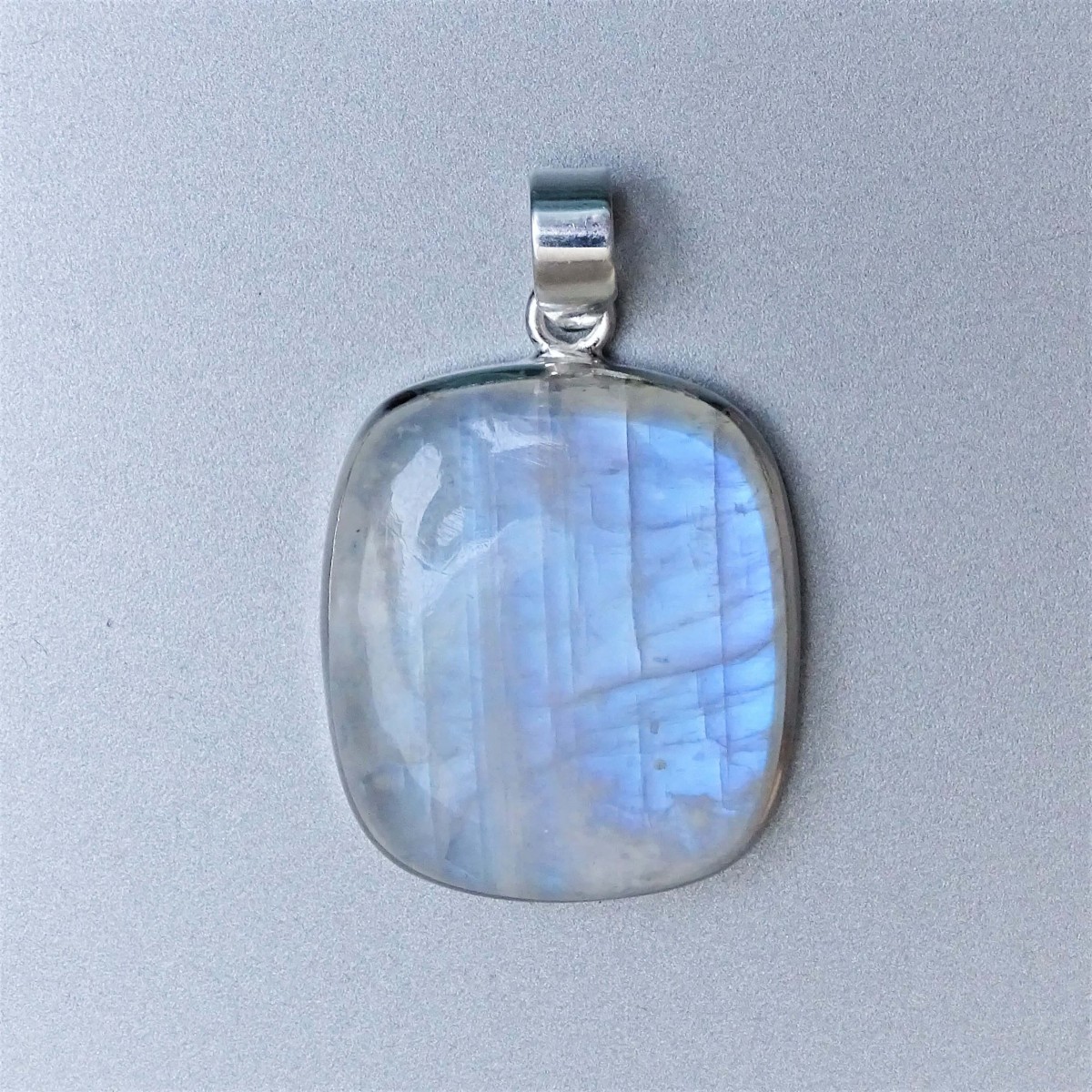Moonstone pendant in silver 20.3g, top quality