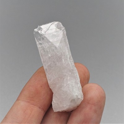 Danburit přírodní krystal 12,9g, Mexiko