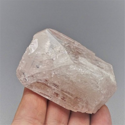 Danburit přírodní krystal 86,9g, Mexiko