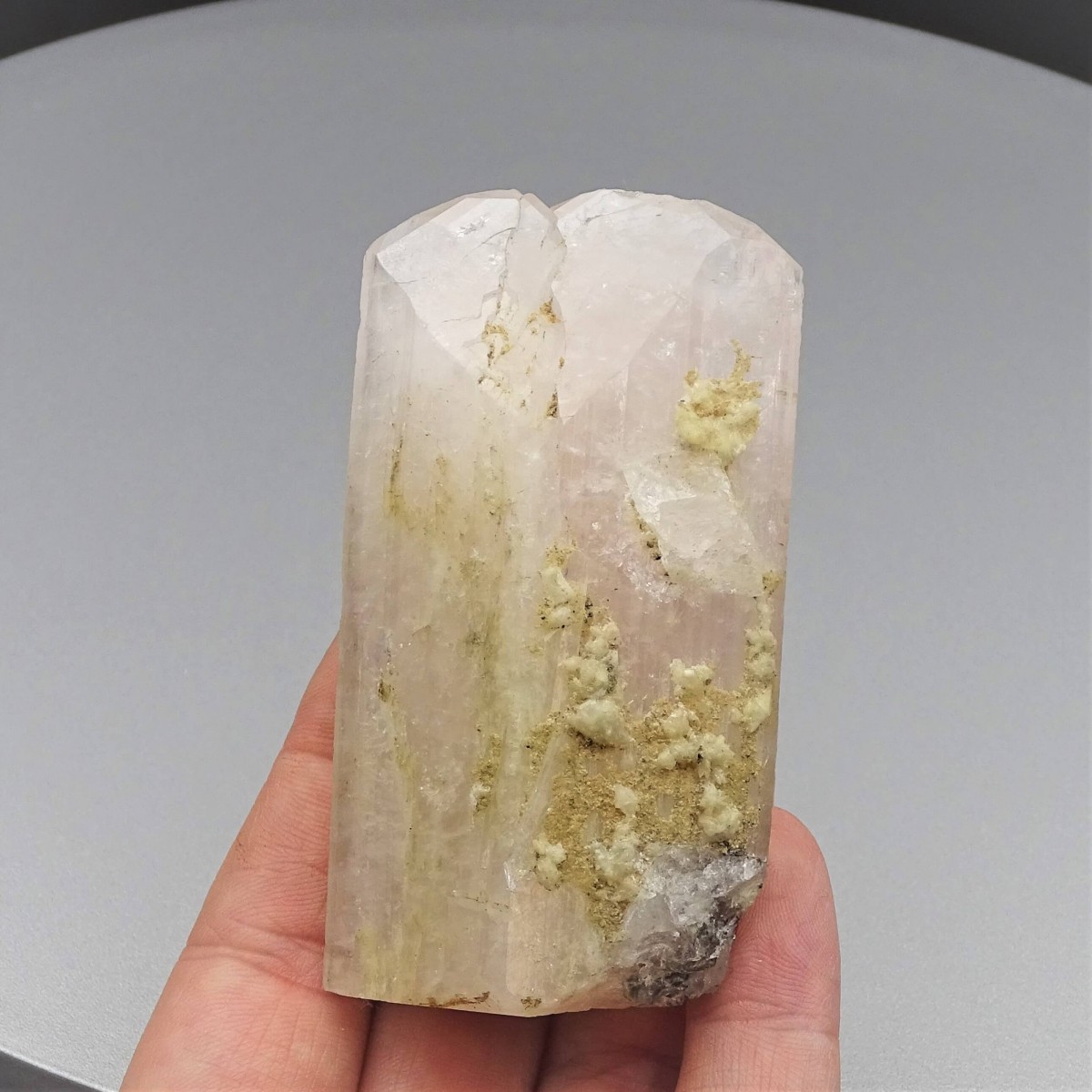 Danburit Naturkristall 118,4g, Mexiko