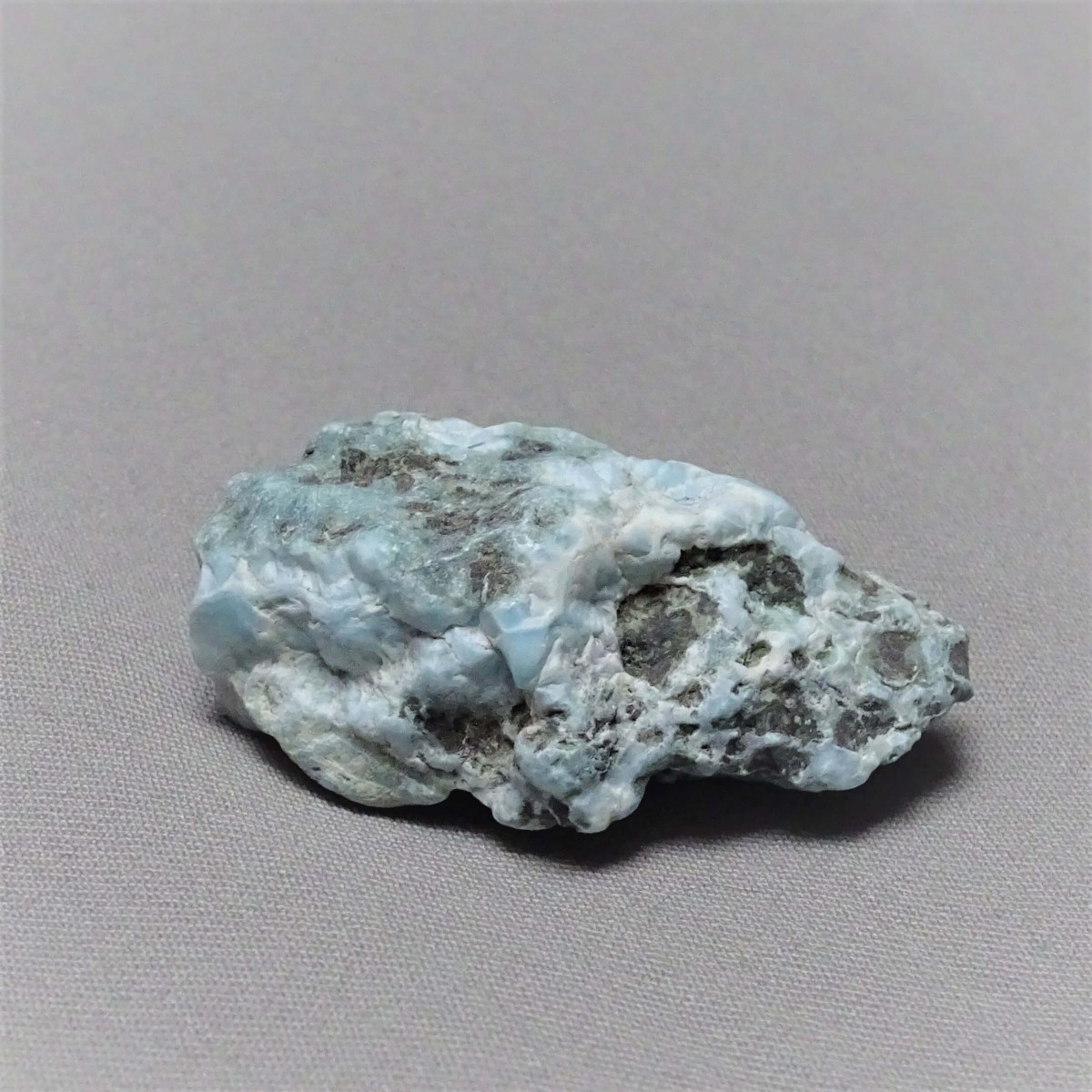 Larimar přírodní minerál 22,9g, za skvělou cenu, Dominikánská Republika