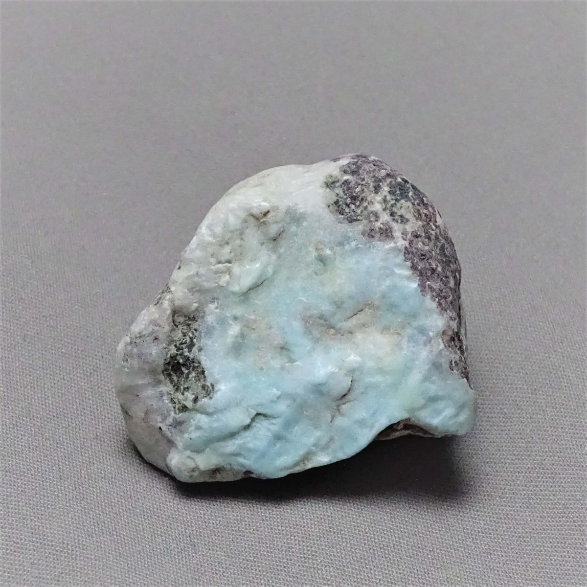 Larimar přírodní minerál 48,8g, za skvělou cenu, Dominikánská Republika