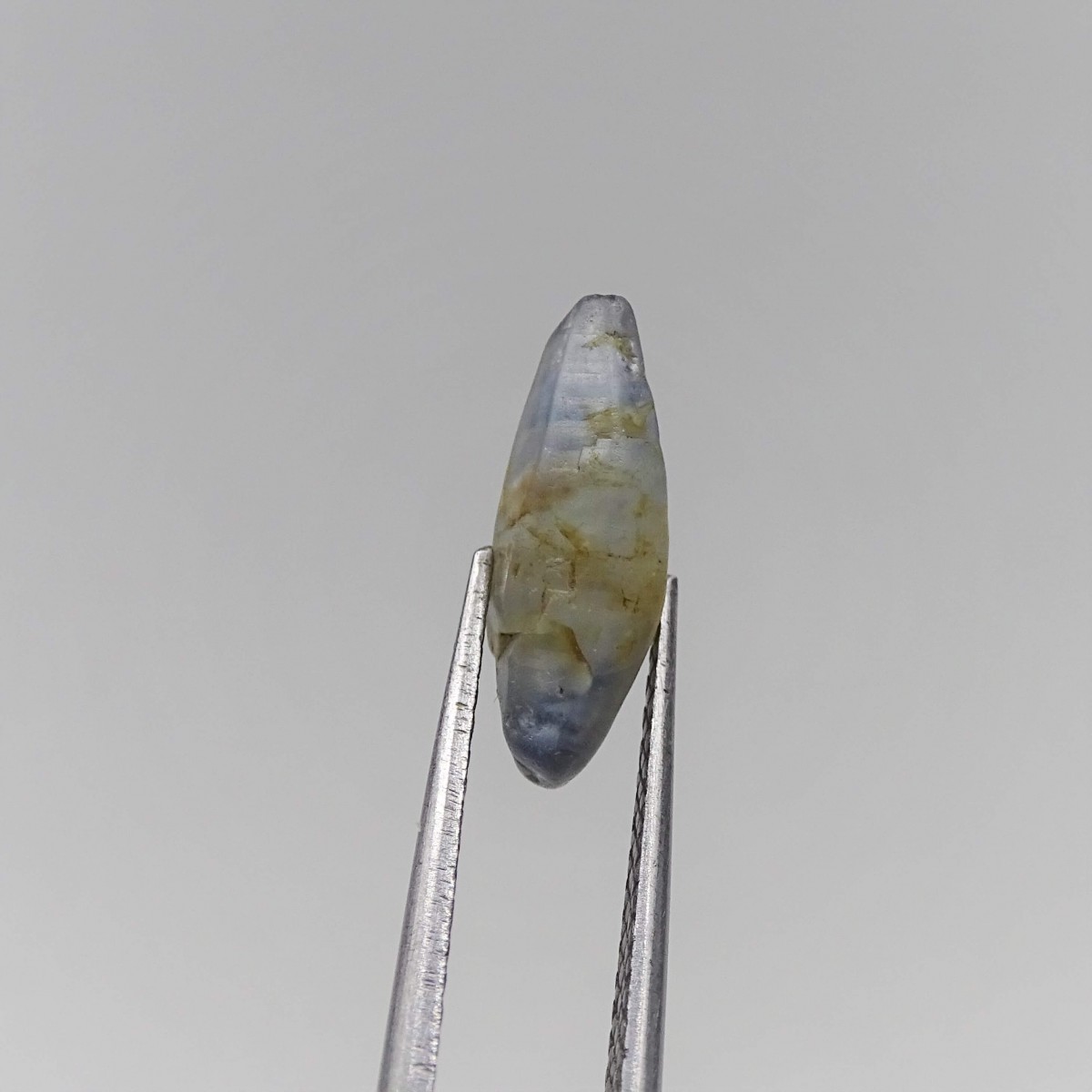 Safír surový krystal 4,81ct Srí Lanka