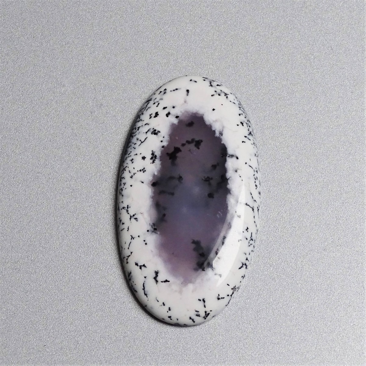Dendritický opál (merlinit) kabošon 14,2g, Madagaskar