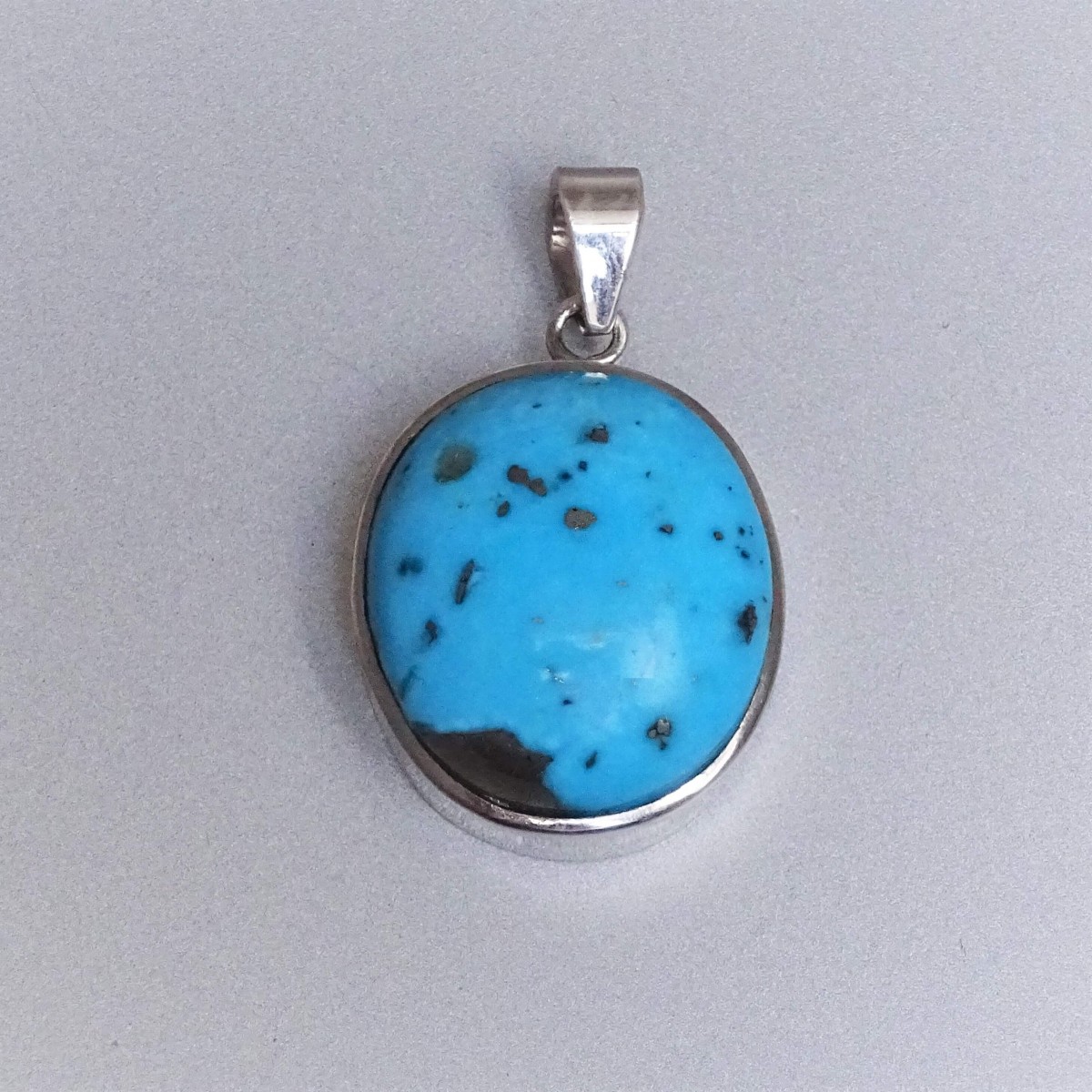 Turquoise genuine pendant 20.7g, certificate of authenticity, USA