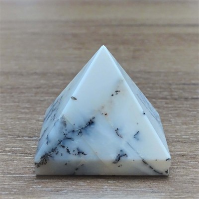 Dendritic opal (merlinite) pyramid 72g, Madagascar