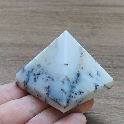 Dendritic opal (merlinite) pyramid 72g, Madagascar