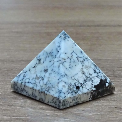 Dendritic opal (merlinite) pyramid 83g, Madagascar