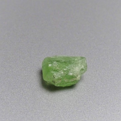 Peridot / Olivine crude mineral 3,4g, Pakistan