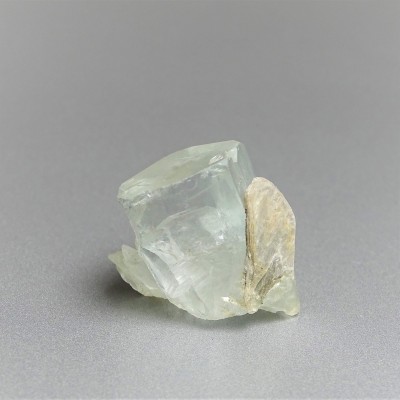 Akvamarín přírodní krystal 10,6g, Pakistán