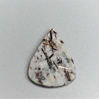Astrophyllit-Cabochon, natürliches, unpoliertes Mineral 15,2g, Russland