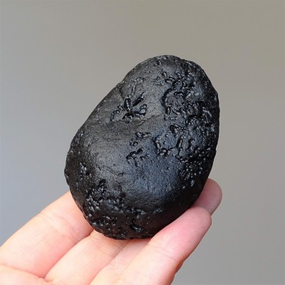 Tektite natural indocinite 122.4g, Vietnam